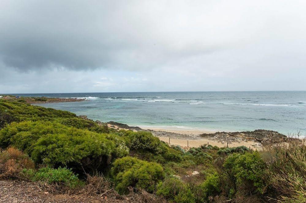 Yallingup Beach Resort 4*